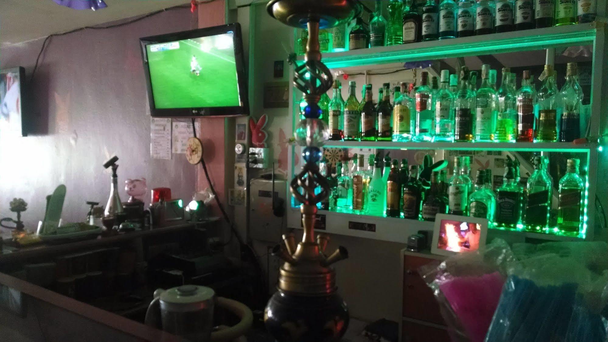 Wild & Wandering Backpacker Hostel & Bar Haad Rin Luaran gambar